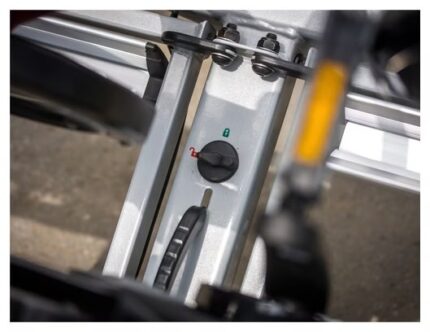 Porte Velos sur Boule dAttelage Eufab Premium Prise 13 Broches 2 Velos Compatible E Bikes Noir Argent 2 9.jpeg