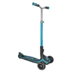 Globber trottinette enfant ultimum sky blue 1.webp