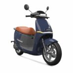Horwin ek3 deluxe dark blue trois quart face gauche.jpg
