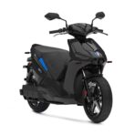 Ray 7 7 noir carbone trois quart face droit.jpg