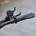 Trottinette electrique ecran gachette acceleration connecte teverun Fighter Supreme 7260R puissante jpg 913896.webp