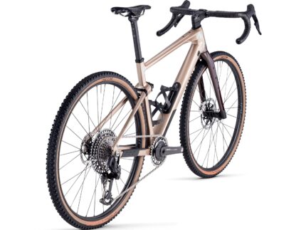 Velo gravel carbone bmc urs 01 one xx sl eagle 12v warm gold dark red 2024 1.jpg